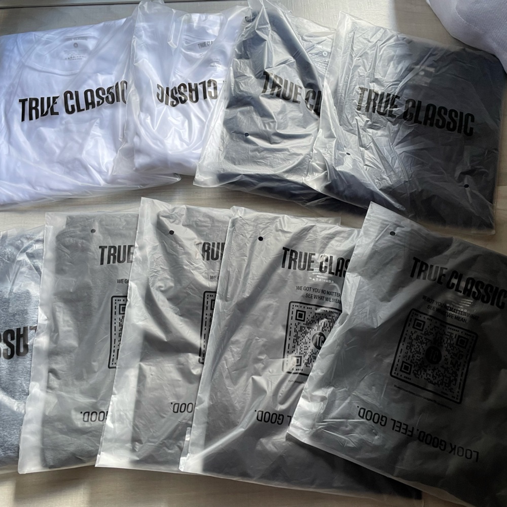 True Classic Men’s Outdoor Active Long Sleeve size Small pack of 9